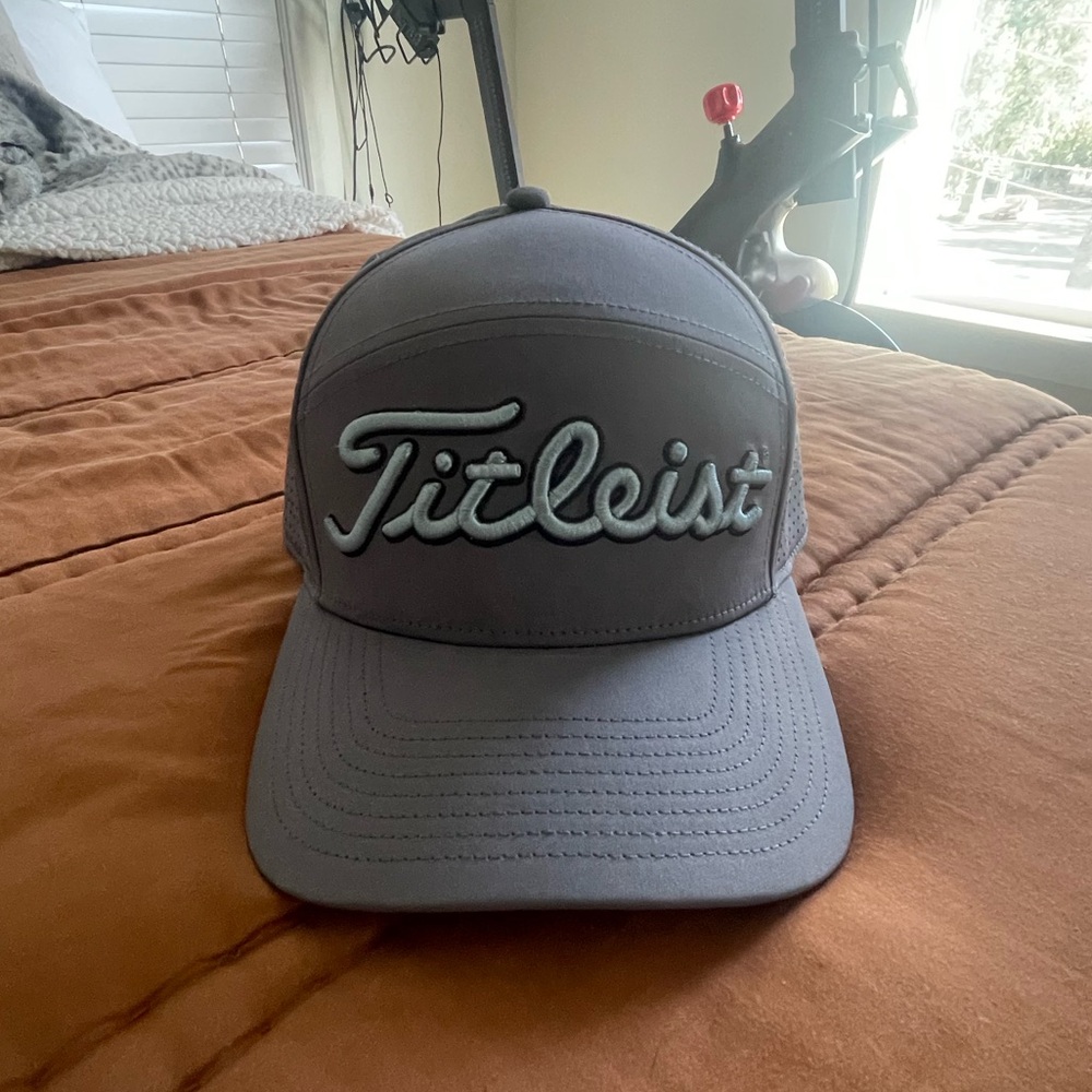 Titleist Diego Gray golf hat - adjustable
